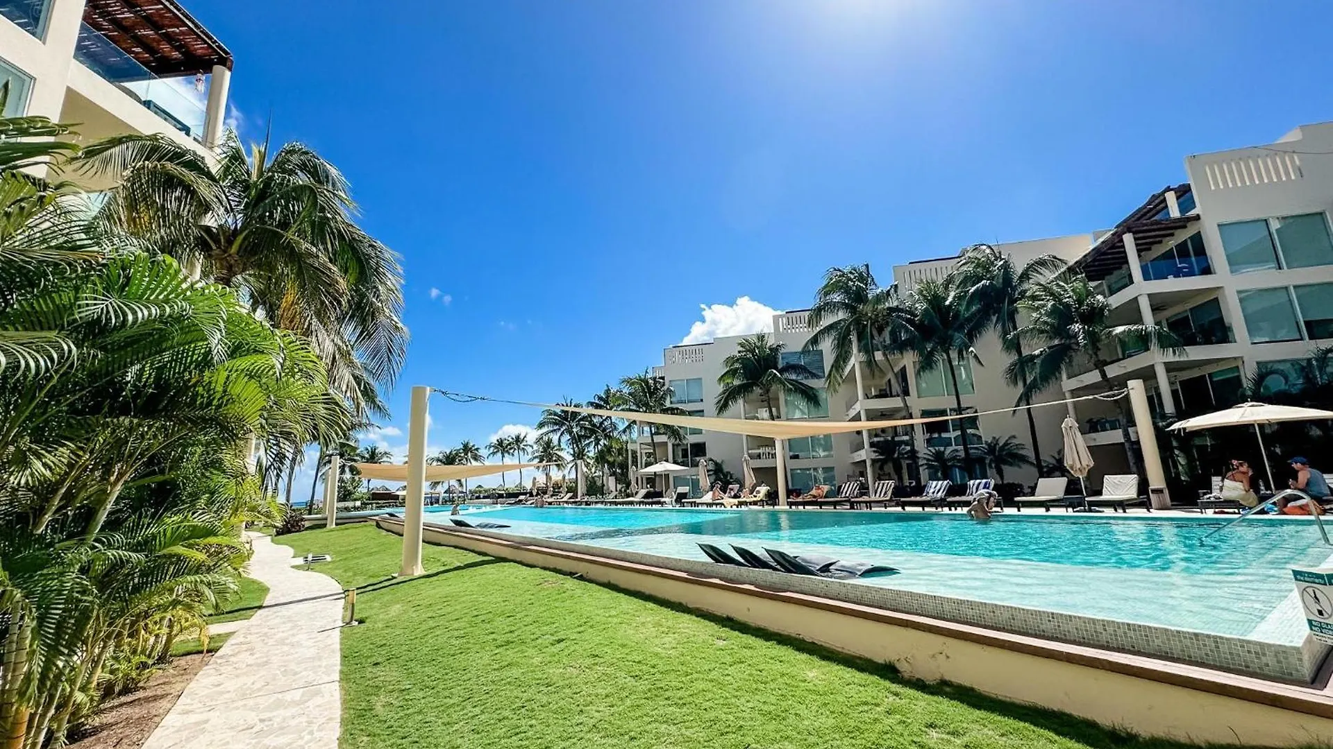 Apartment Eg818 Elements Condos 2 Bedroom Playa del Carmen